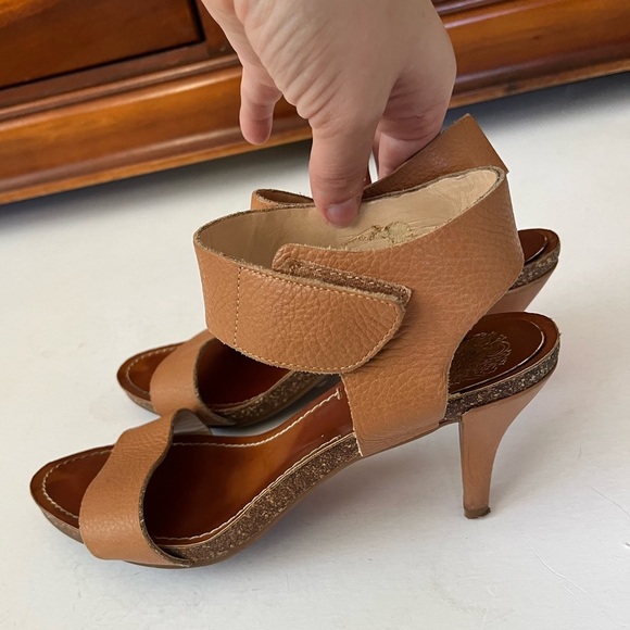 Vince Camuto Metallic Silver & Dark Nude Leather Ankle Strap Heels Womens Size 8 - Picture 8 of 16